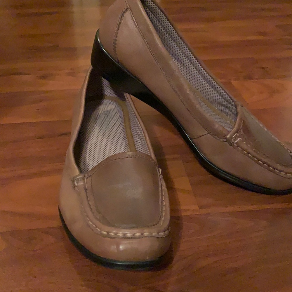 Comfy office shoes